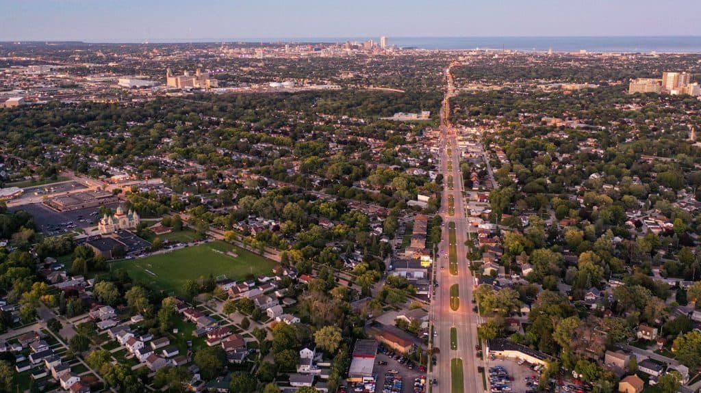 Black Car Service To Midway Airport Beloit Wi | Eminent Limo Car Service To Midway Airport Mdw - Greenfield (Wi)