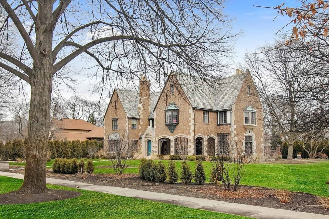 1 Sprinter Van Rental River Forest, Illinois Eminent Limo