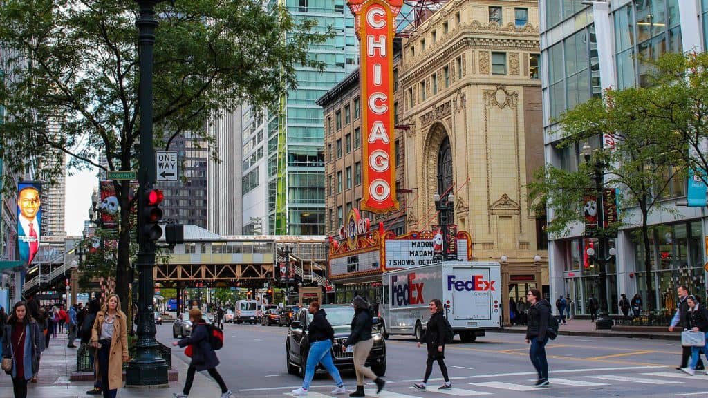 Airport Car Service Chicago O'Hare Hyde Park Il | Eminent Limo Airport Car Service Chicago Ohare To And From Chicago Loop Chicago Illinois