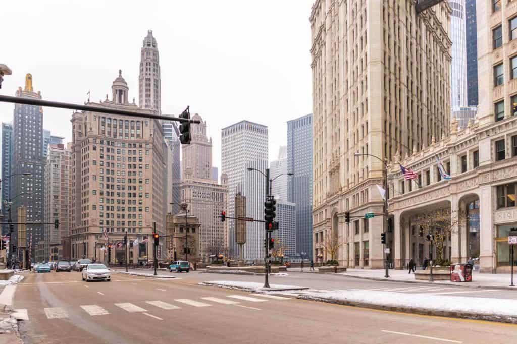 Airport Car Service Chicago O'Hare Ukrainian Village Il | Eminent Limo Airport Car Service Chicago Ohare To And From Magnificent Mile Chicago Illinois