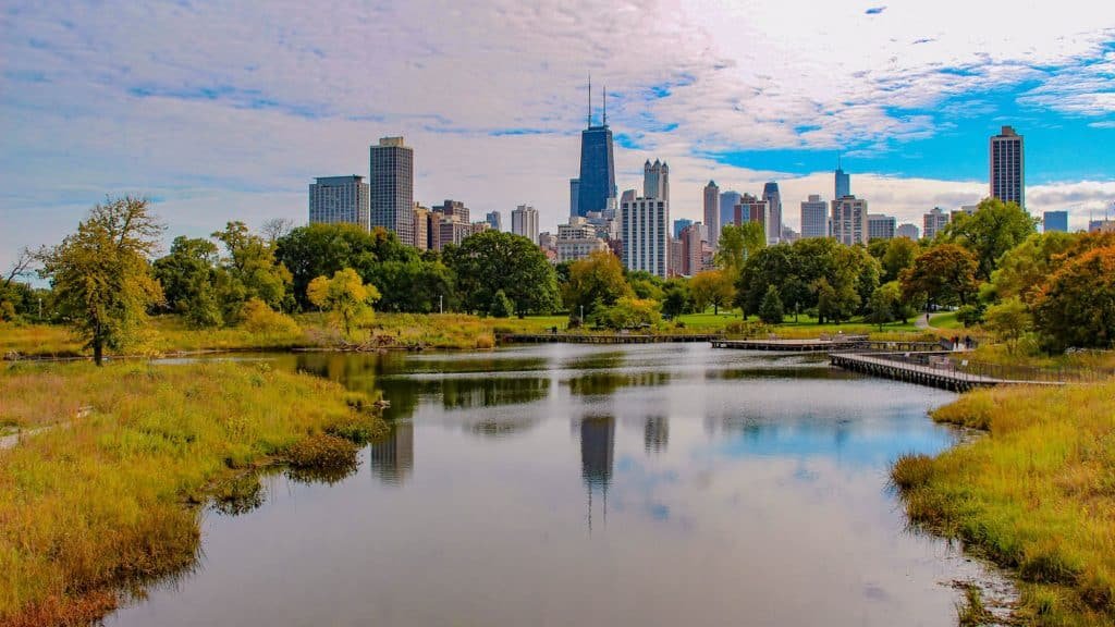 Black Car Service To Midway Airport Hyde Park Il | Eminent Limo Car Service To Midway Airport Mdw Lincoln Park Chicago Illinois
