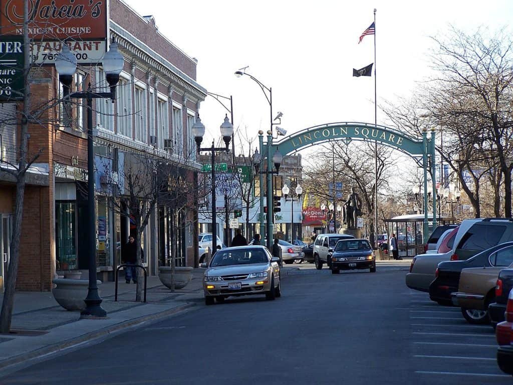 Black Car Service To Midway Airport Hyde Park Il | Eminent Limo Car Service To Midway Airport Mdw Lincoln Square Chicago Illinois